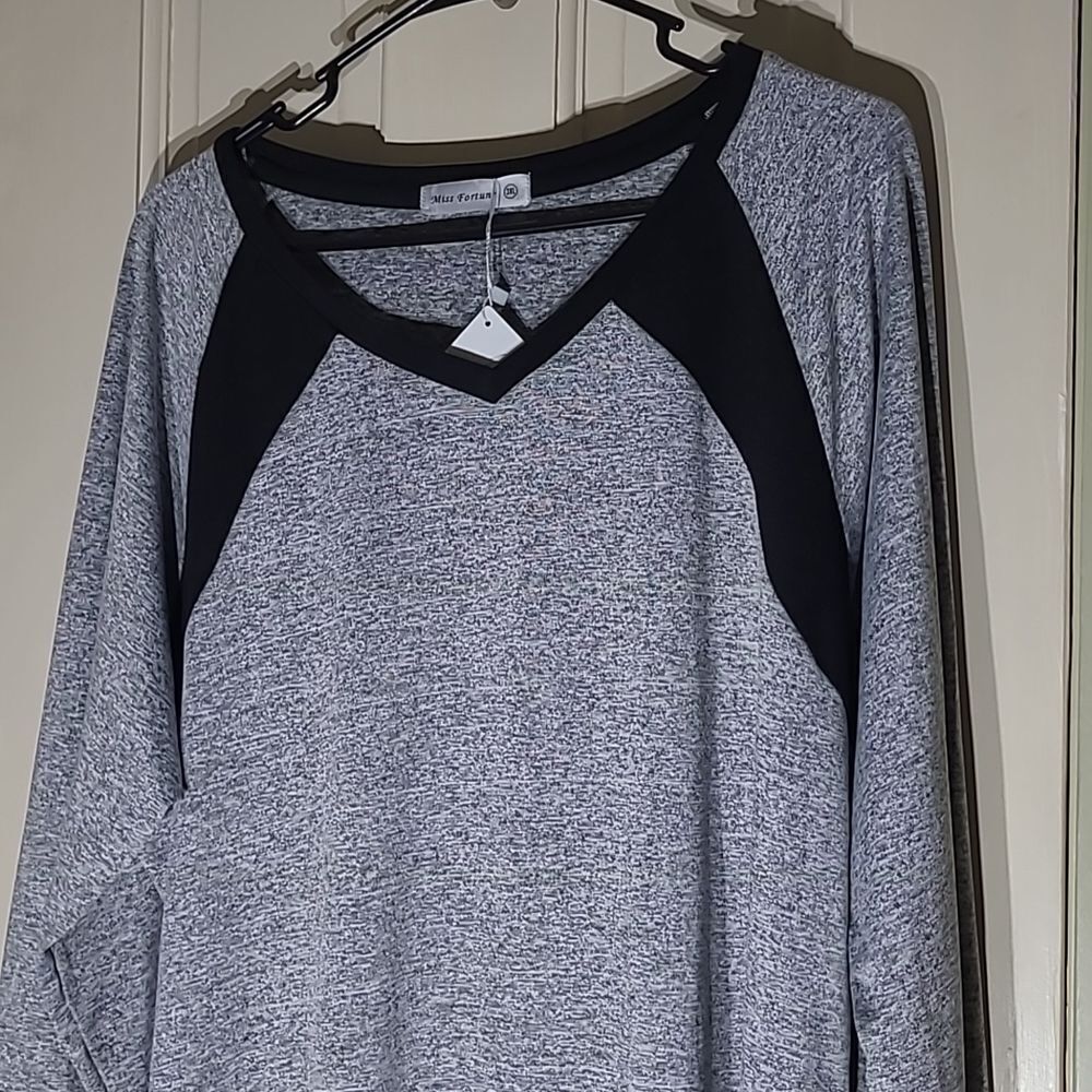 💥Brand New!💥 Miss Fortune Women's Long-sleeve Top - SIZE 3XL